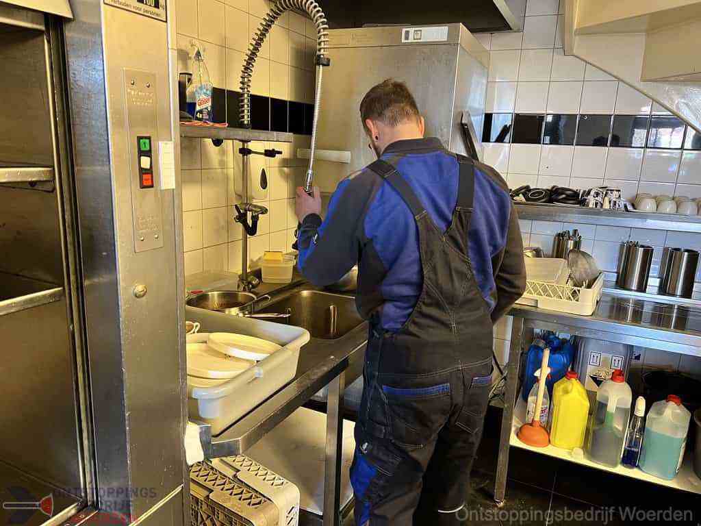 Ontstoppen Gootsteen Woerden Ontstoppen Gootsteen Woerden